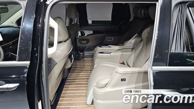 Kia Carnival 2024 — Фото 12/20