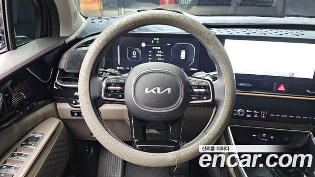 Kia Carnival 2024 — Фото 13/20