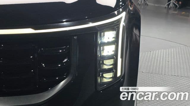 Kia Carnival 2024 — ფოტო 36/37