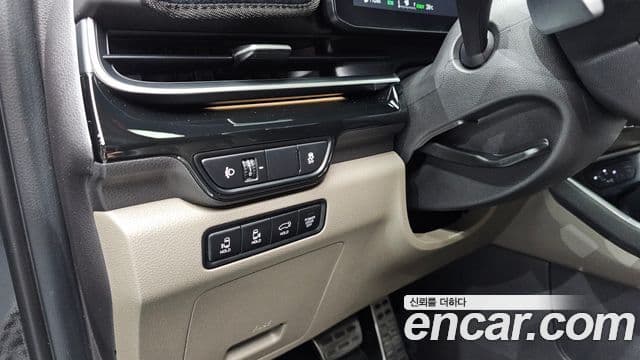 Kia Carnival 2024 — ფოტო 4/37