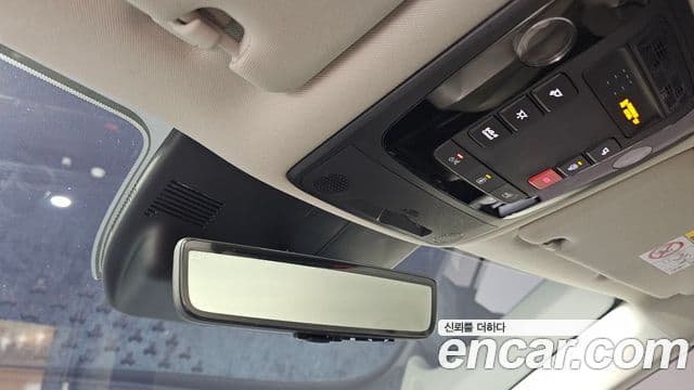 Kia Carnival 2024 — ფოტო 30/37