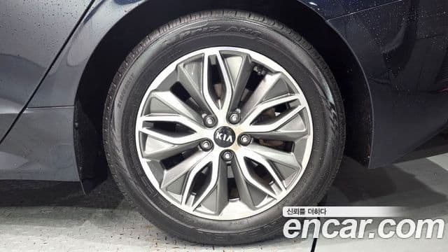 Kia K5 2020 — Şəkil 9/34