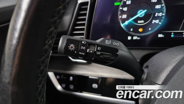 Kia Sportage 2023 — Şəkil 18/34
