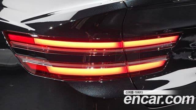 Genesis GV80 Coupe 2025 — ფოტო 13/37