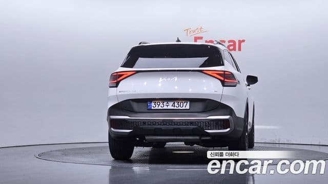 Kia Sportage 2022 — Фото 4/20
