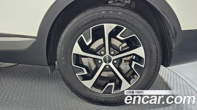 Kia Sportage 2022 — Photo 29/30