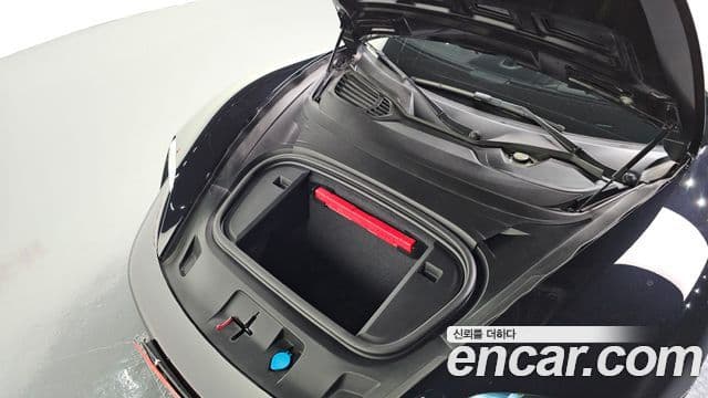 Porsche Taycan 2021 — ფოტო 36/39