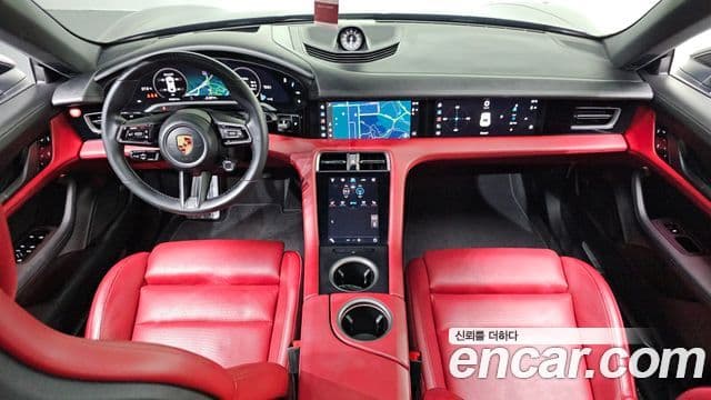 Porsche Taycan 2021 — ფოტო 4/39