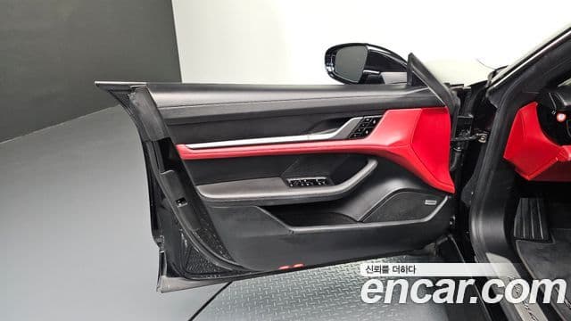 Porsche Taycan 2021 — ფოტო 2/39