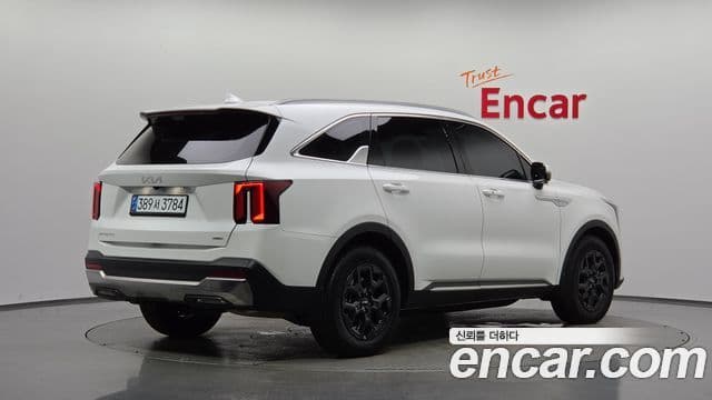 Kia Sorento 2023 — Фото 2/20