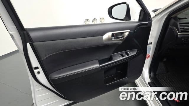 Lexus CT200h 2018 — Photo 7/30