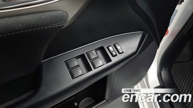 Lexus CT200h 2018 — Photo 4/30
