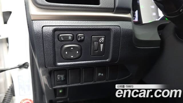Lexus CT200h 2018 — Photo 8/30