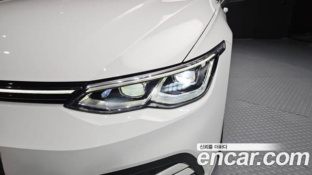 Volkswagen Golf 2022 — Photo 29/31