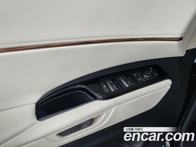Lexus LM 2024 — Фото 17/20