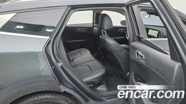 Kia Sportage 2021 — Фото 11/20