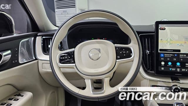 Volvo XC60 2026 — Фото 13/20