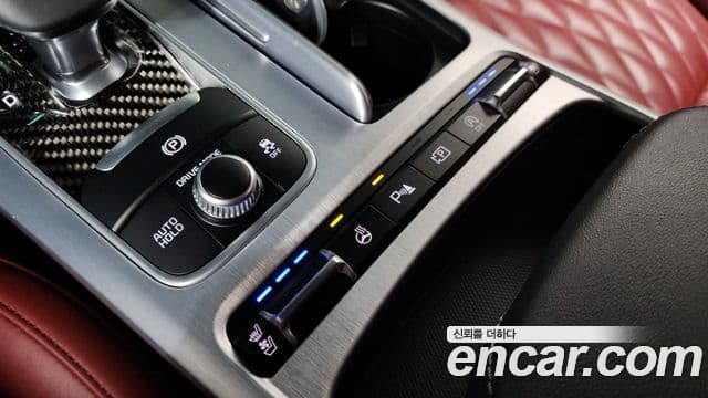 Kia Stinger 2021 — Фото 18/20