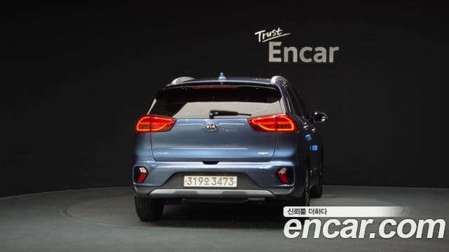 Kia Niro 2019 — Фото 4/20