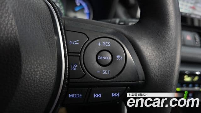Toyota RAV4 2020 — Фото 18/20