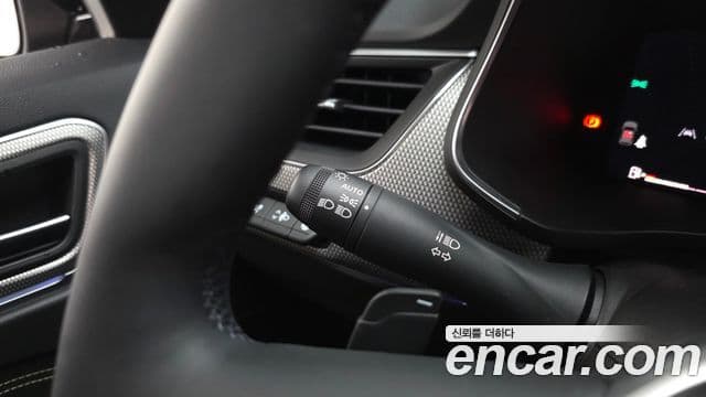 Renault Samsung Arkana 2025 — Şəkil 32/35