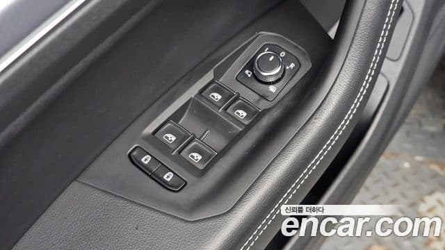 Volkswagen Touareg 2021 — Şəkil 29/38