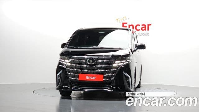 Toyota Alphard 2026 — Фото 3/20