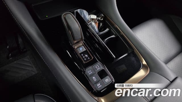 Toyota Alphard 2026 — Фото 9/20
