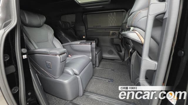 Toyota Alphard 2026 — Фото 12/20