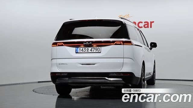 Kia Carnival 2022 — Фото 4/20