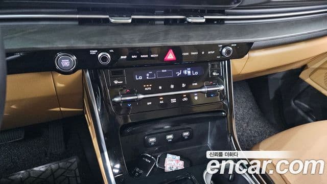 Kia Carnival 2022 — Фото 18/20