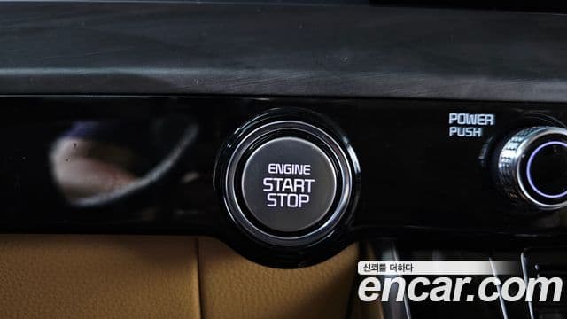 Kia Carnival 2022 — Фото 19/20
