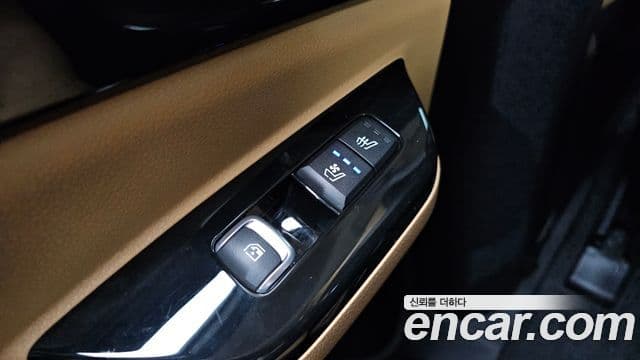 Kia Carnival 2022 — Photo 3/33