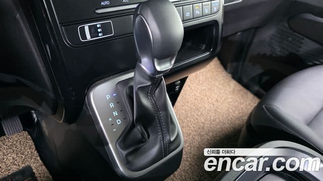 Hyundai Staria 2026 — Фото 9/20