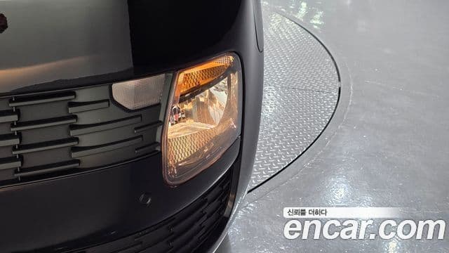 Hyundai Staria 2026 — Photo 9/34