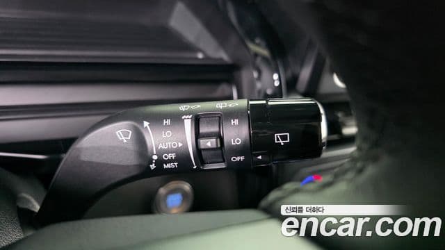 Hyundai Staria 2026 — Photo 6/34