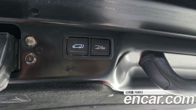 Hyundai Staria 2026 — Photo 1/34
