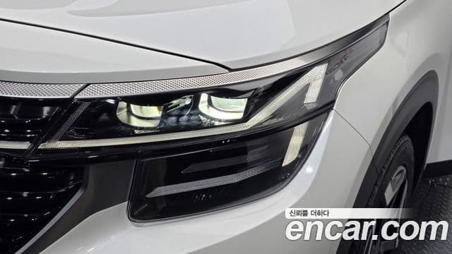 Kia Seltos 2025 — Photo 28/36