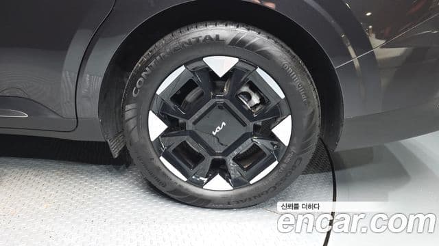Kia Carnival 2024 — Şəkil 18/34