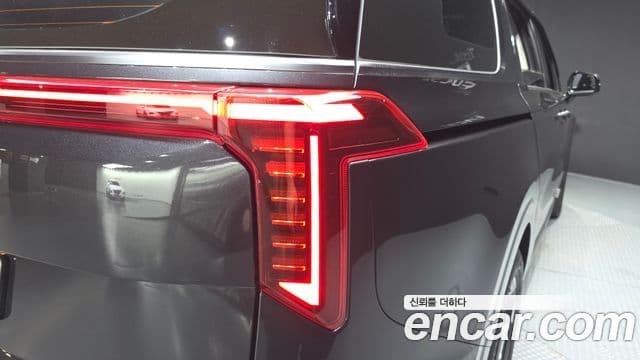 Kia Carnival 2024 — Şəkil 7/34