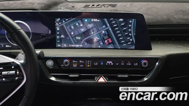 Kia K8 2021 — Photo 3/41