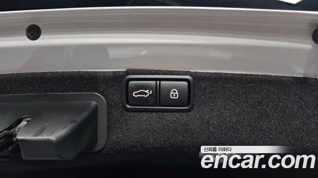 Genesis G70 2018 — ფოტო 7/33