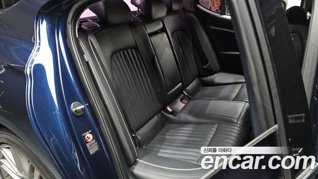Genesis G70 2019 — Şəkil 15/33