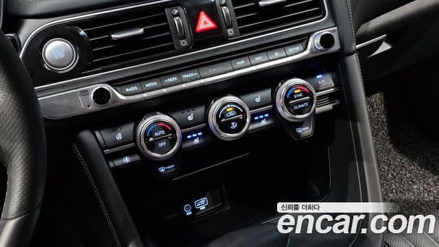 Genesis G70 2019 — Şəkil 22/33