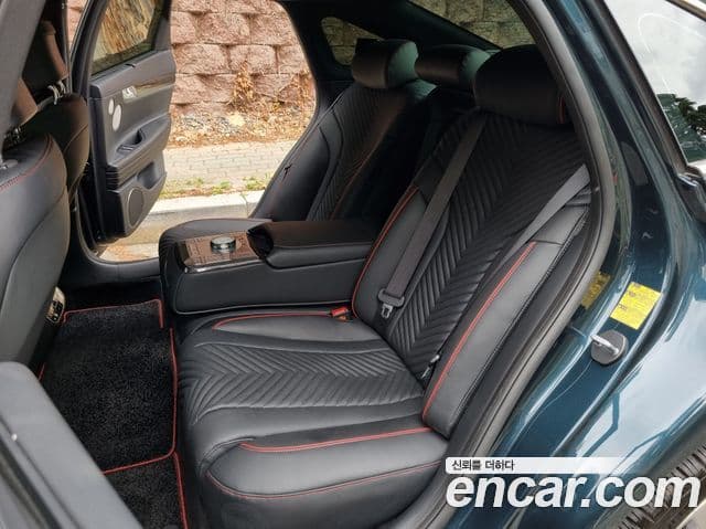 Genesis Electrified G80 2023 — Şəkil 17/20