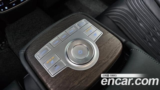 Genesis Electrified G80 2020 — ფოტო 19/20