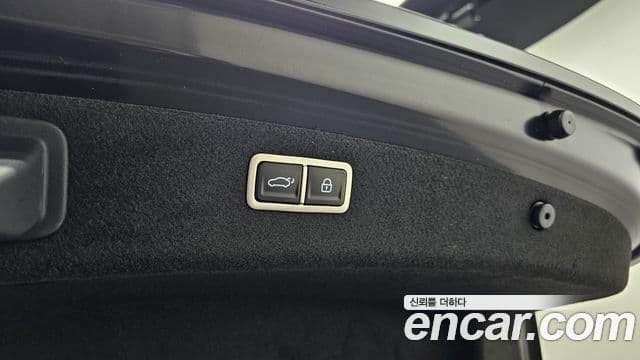 Genesis Electrified G80 2020 — фото 20 из 20