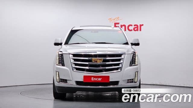 Cadillac Escalade 2018 — Şəkil 13/20