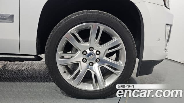 Cadillac Escalade 2018 — Şəkil 6/20