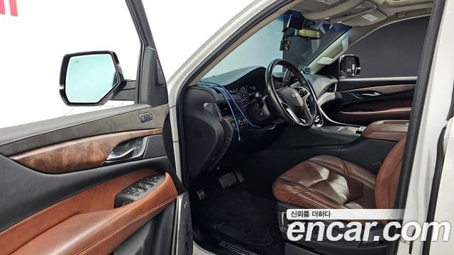 Cadillac Escalade 2018 — Şəkil 3/20